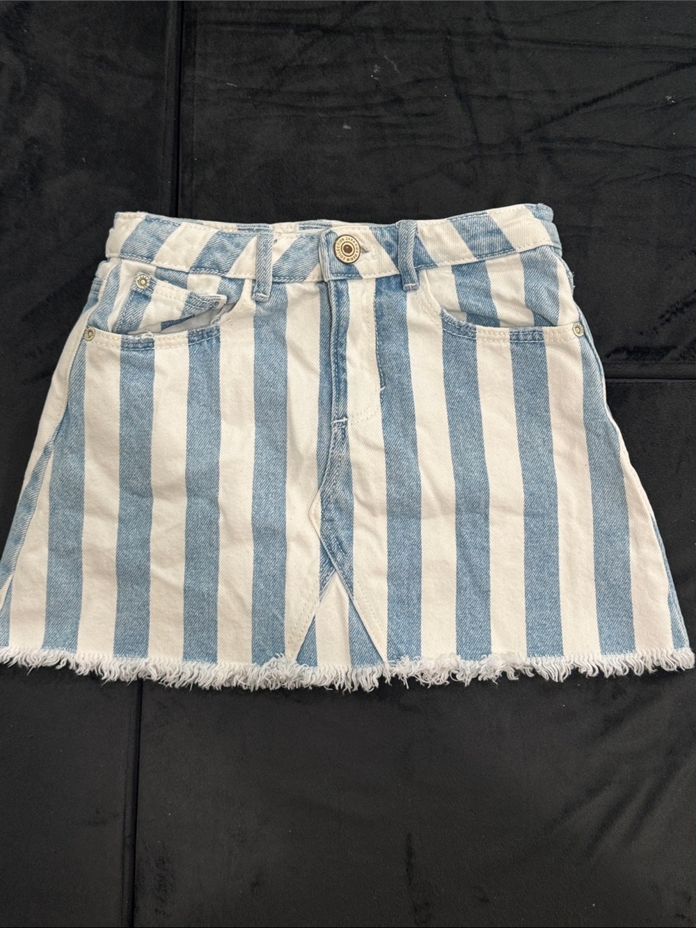 Zara Kids Blue and White Striped Denim Mini Skirt